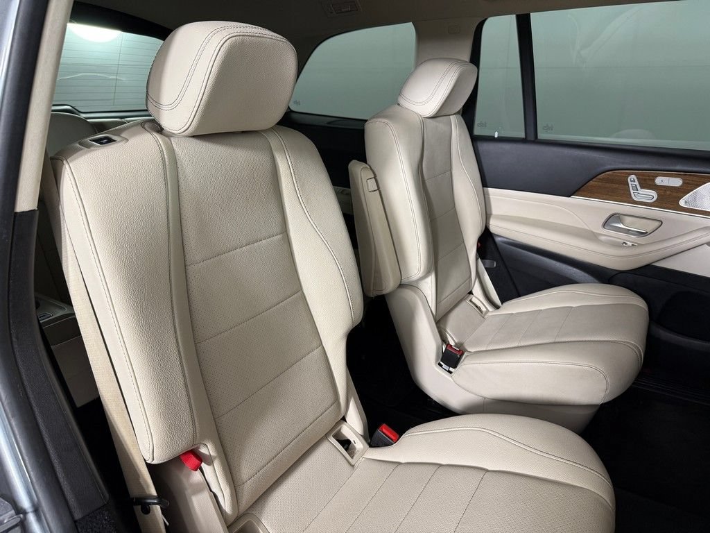 Used 2023 Mercedes-Benz GLS 450 4MATIC image 36