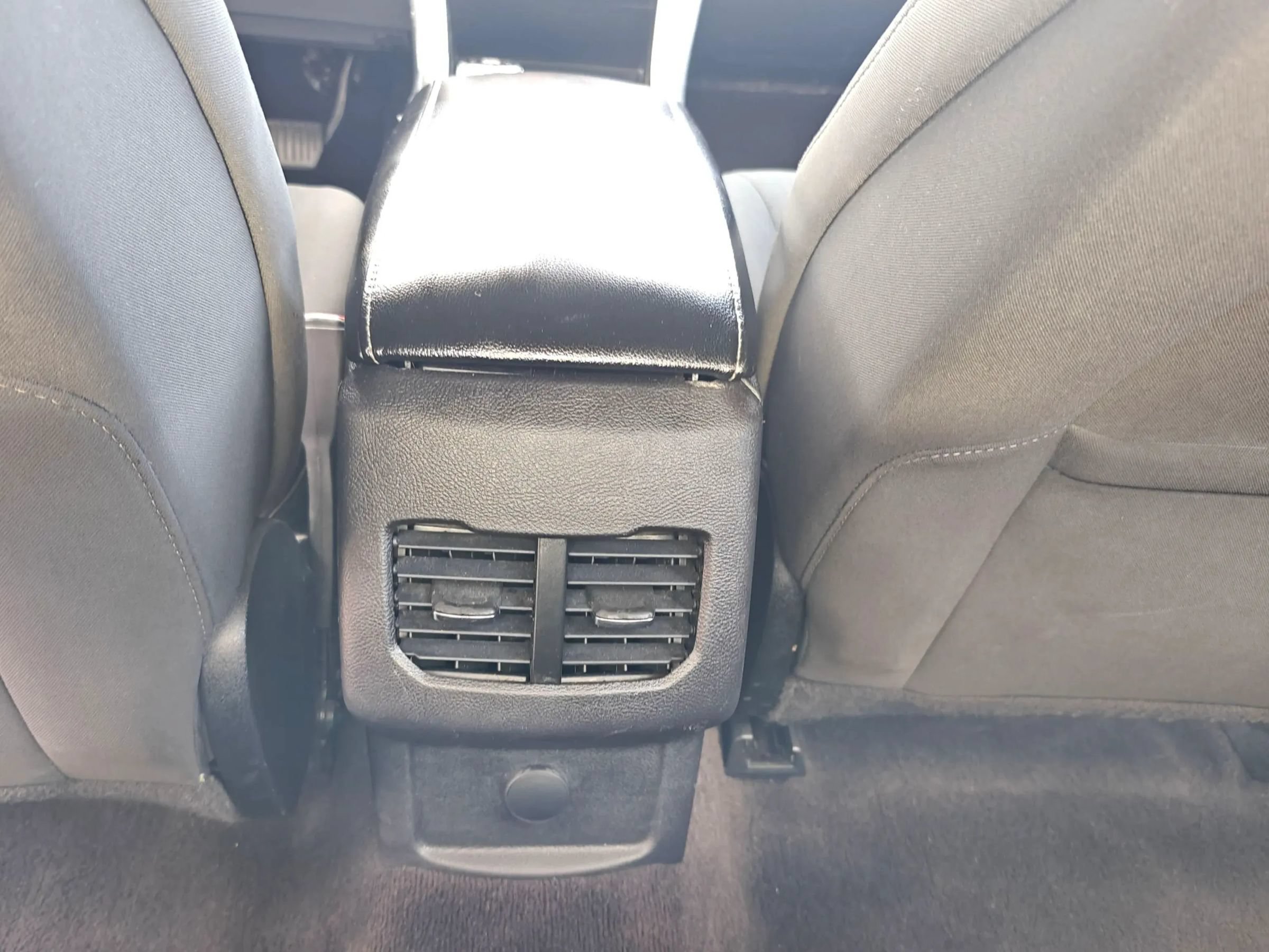 Used 2020 Ford Fusion SE AWD/4WD image 13