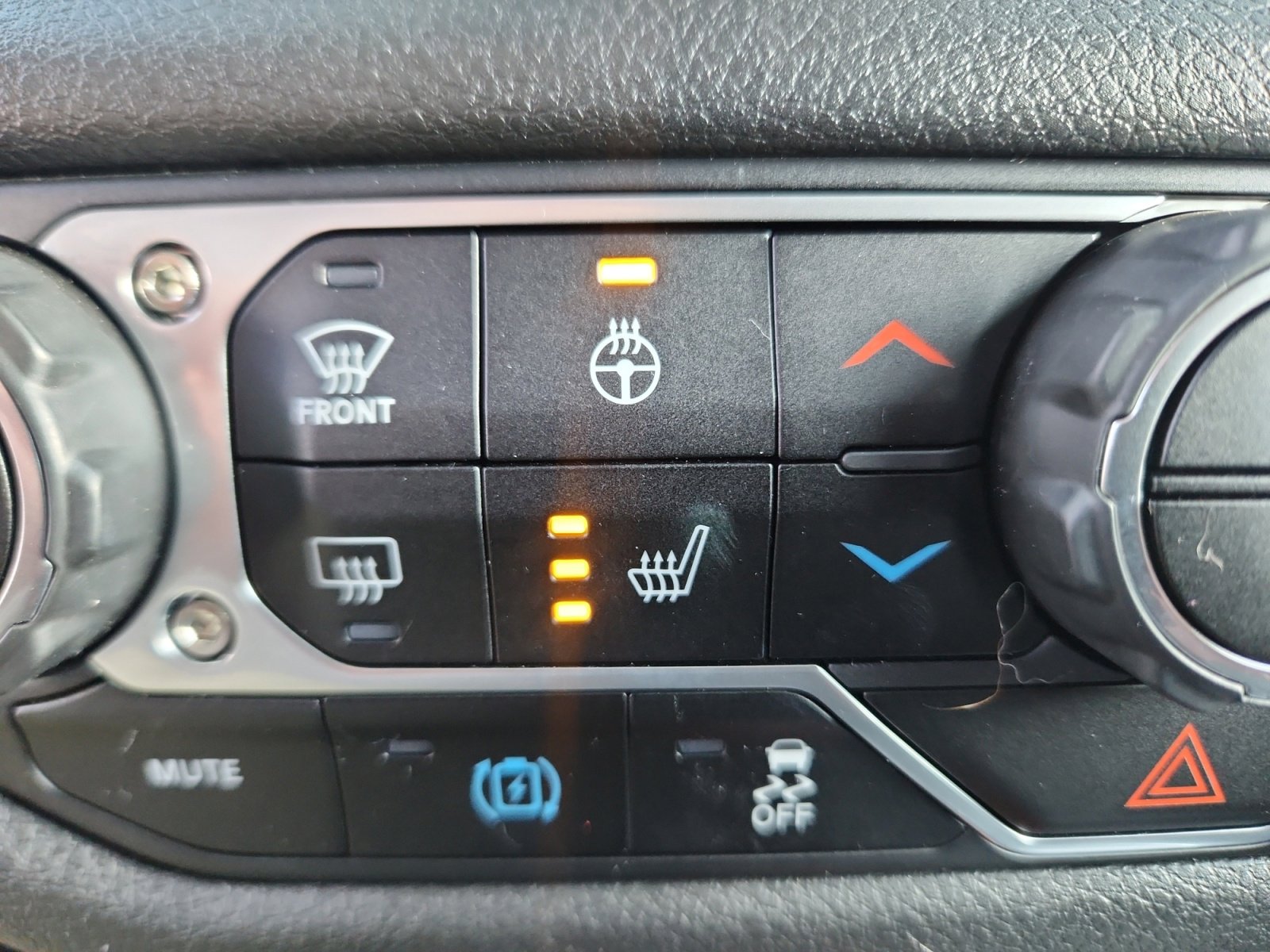 Used 2025 Jeep Wrangler Willys image 29