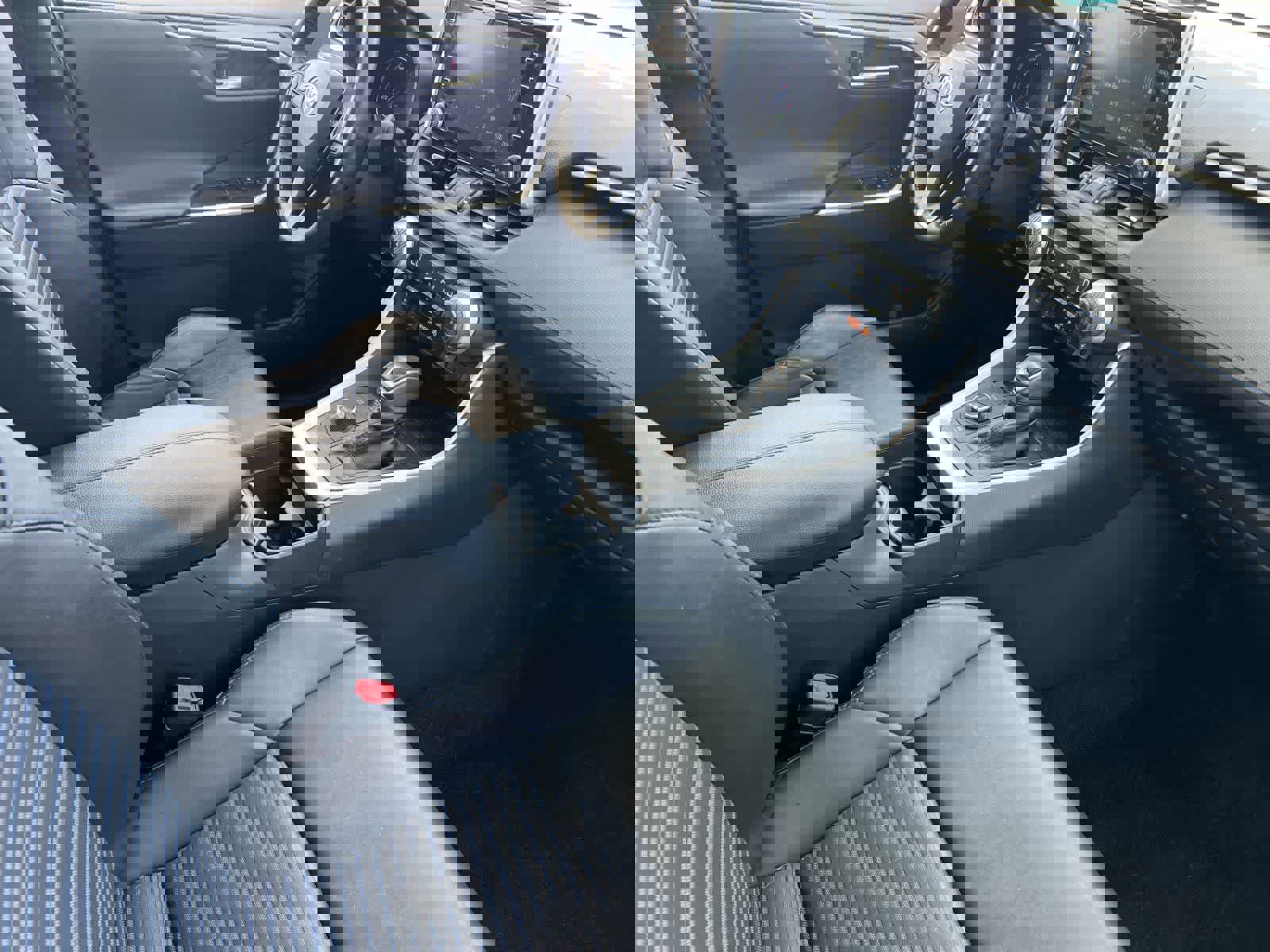 Used 2021 Toyota RAV4 XSE w/ XSE Grade Weather Package image 17