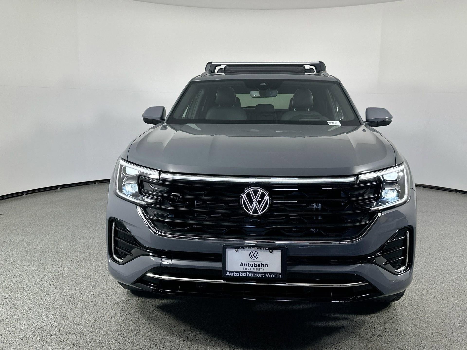 New 2026 Volkswagen Atlas Cross Sport SEL Premium R-Line image 2