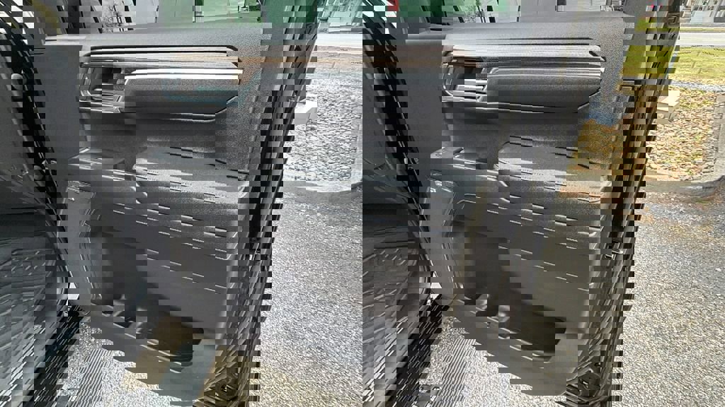 Used 2023 Chevrolet Silverado 1500 RST w/ All Star Edition Plus image 16