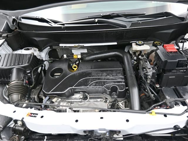 Used 2025 Chevrolet Equinox ACTIV w/ Safety and Technology Package image 31