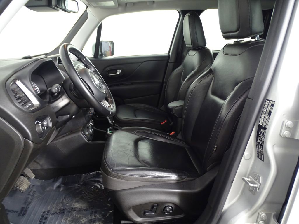 Used 2018 Jeep Renegade Limited image 10