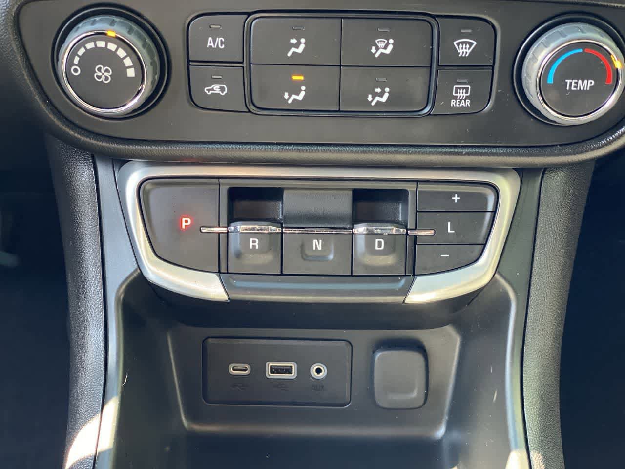 Used 2022 GMC Terrain SLE w/ Elevation Edition AWD/4WD image 26