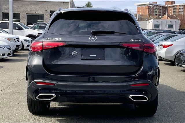 Used 2026 Mercedes-Benz GLC 300 4MATIC image 3