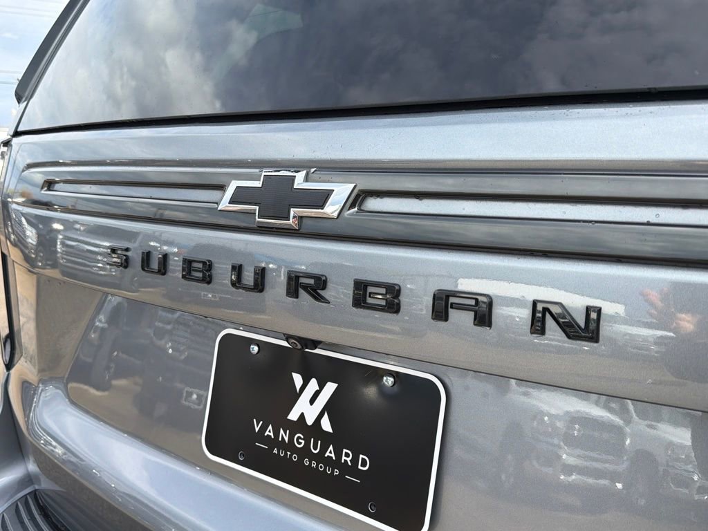 Used 2021 Chevrolet Suburban RST image 10