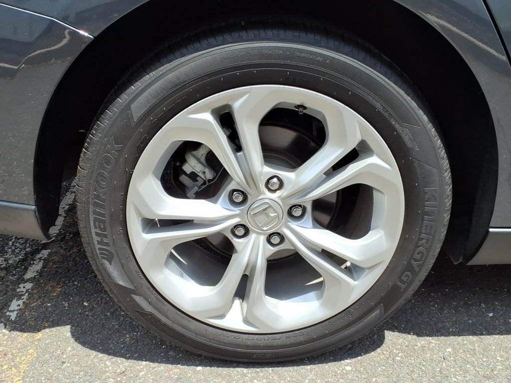 Certified 2023 Honda Accord LX image 11