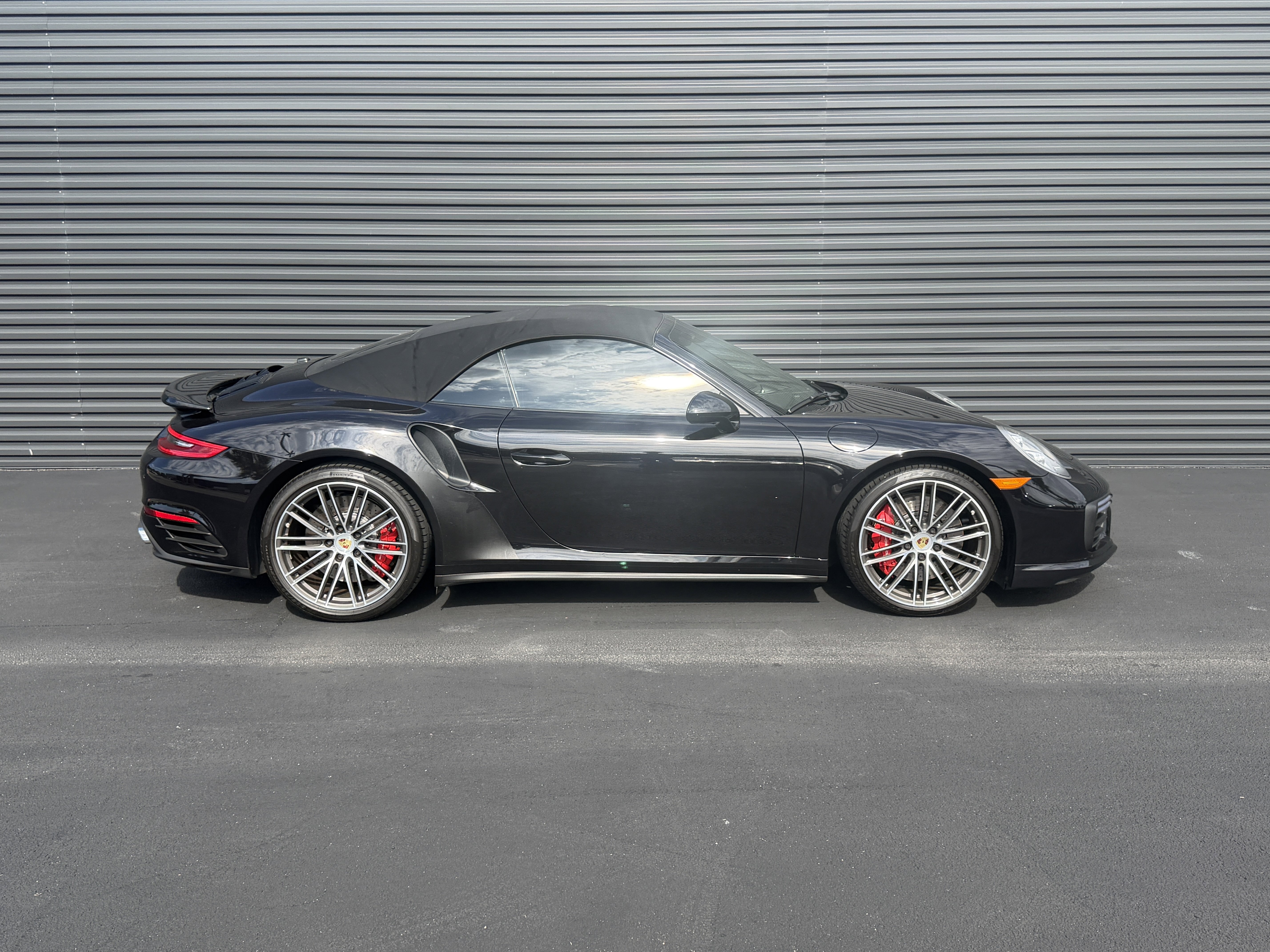 Certified 2019 Porsche 911 Turbo AWD/4WD image 10