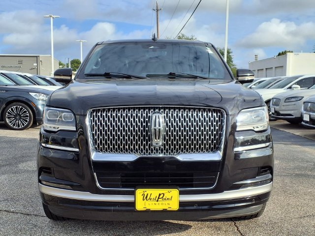 Used 2023 Lincoln Navigator Reserve AWD/4WD image 19
