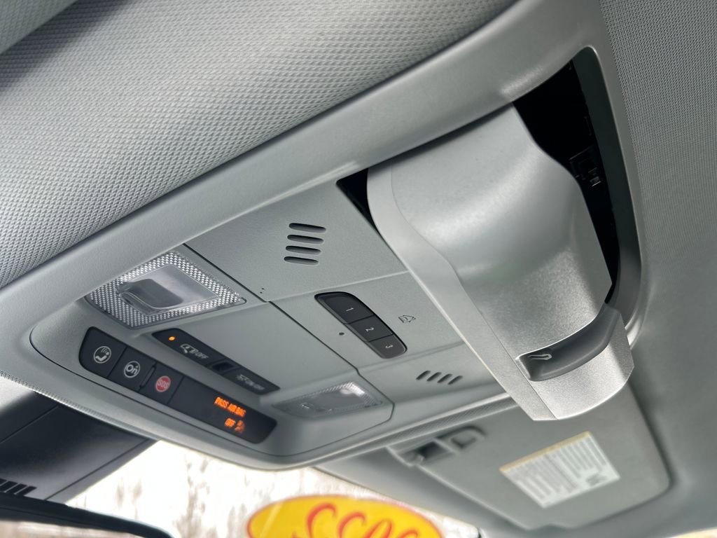 Used 2022 Chevrolet Blazer LT image 36