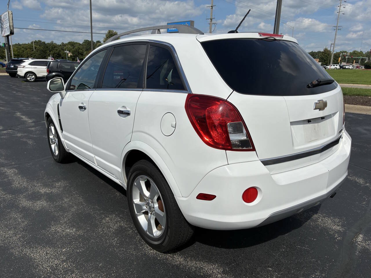 Used 2015 Chevrolet Captiva Sport LT w/ Convenience Package FWD image 5