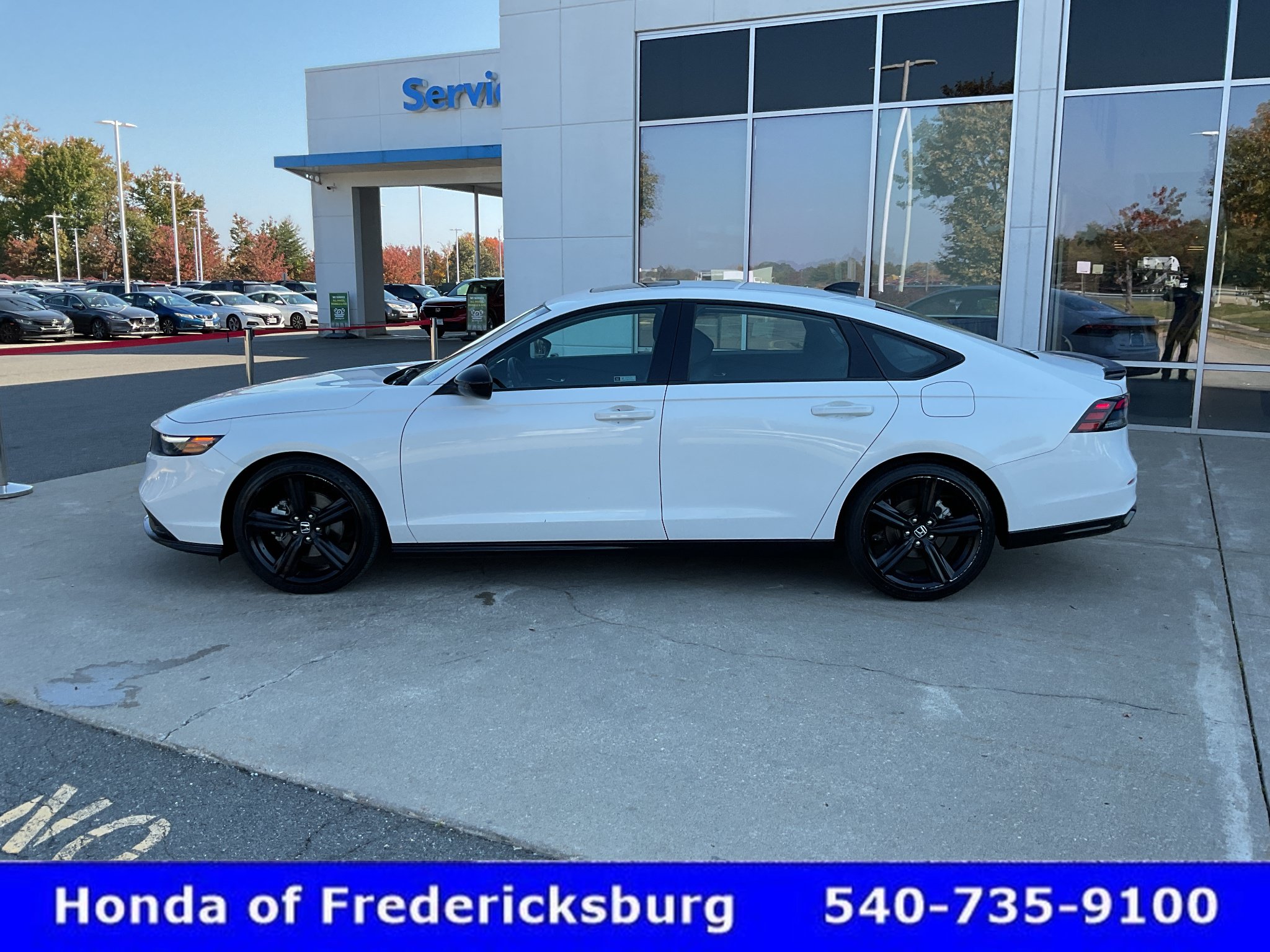 Used 2024 Honda Accord Sport image 3