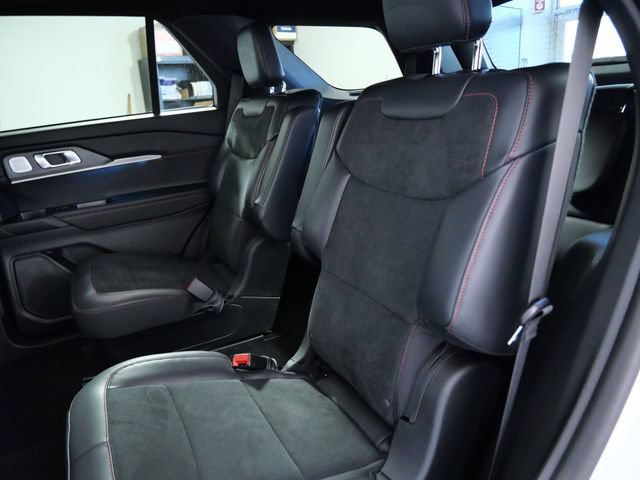 Certified 2026 Ford Explorer ST w/ Sun And Sound Package AWD/4WD image 15