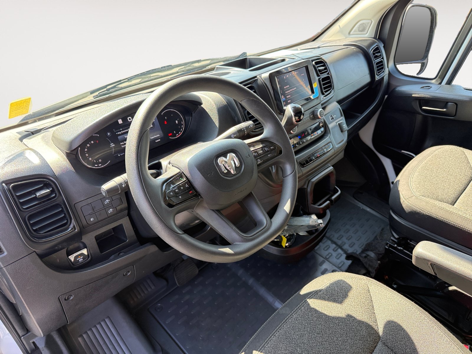Used 2025 RAM ProMaster 2500 w/ U-Haul Equipment Group FWD image 15