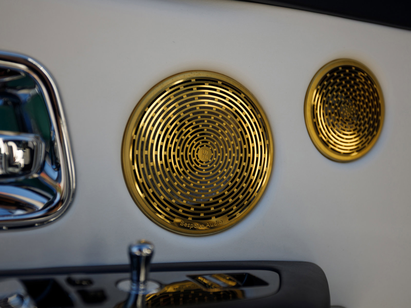 Used 2024 Rolls-Royce Cullinan Black Badge image 35