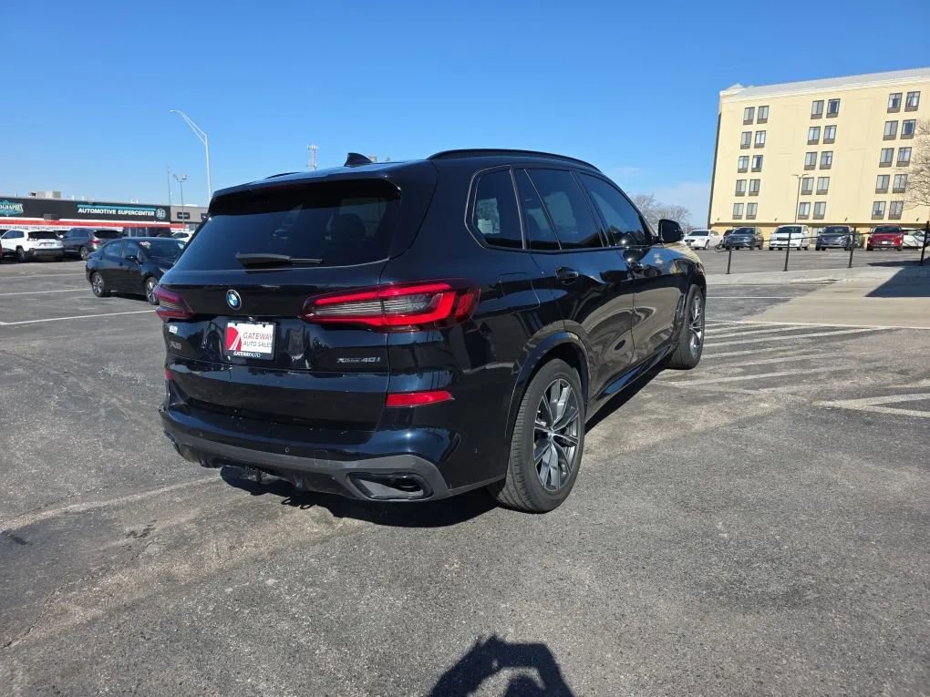 Used 2021 BMW X5 xDrive40i w/ M Sport Package image 6