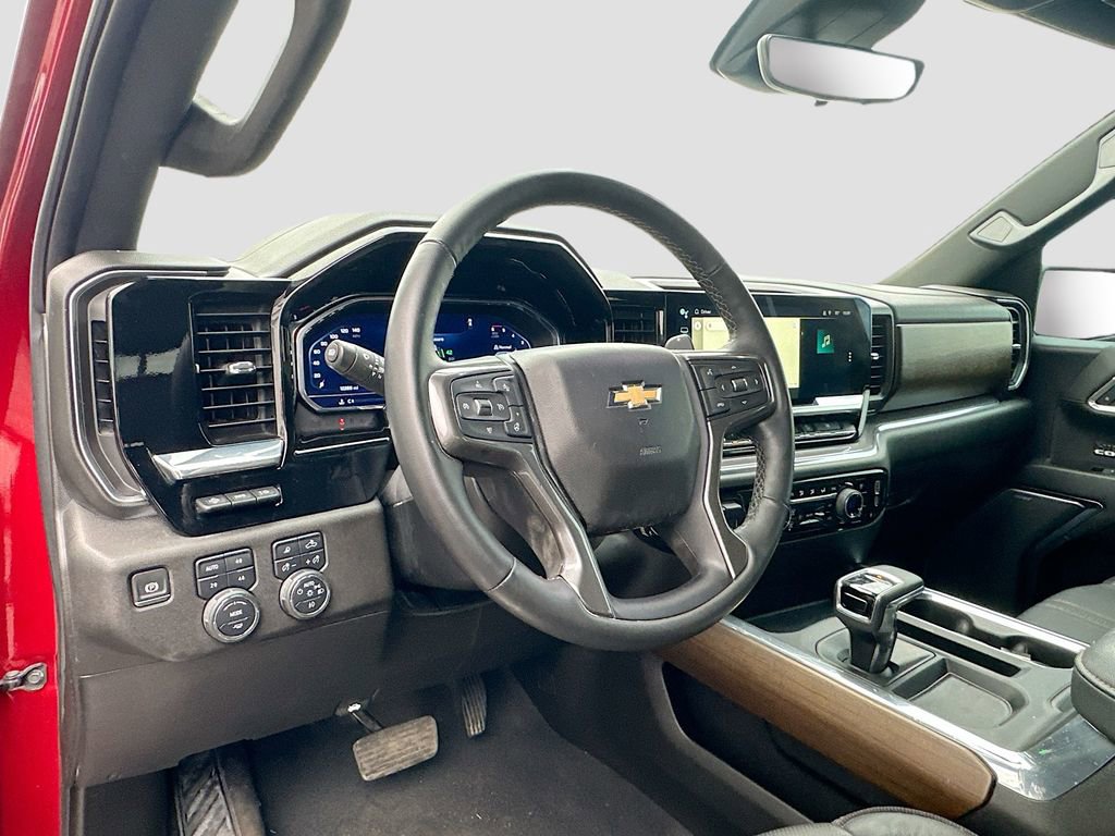 Used 2024 Chevrolet Silverado 1500 High Country w/ Technology Package image 9