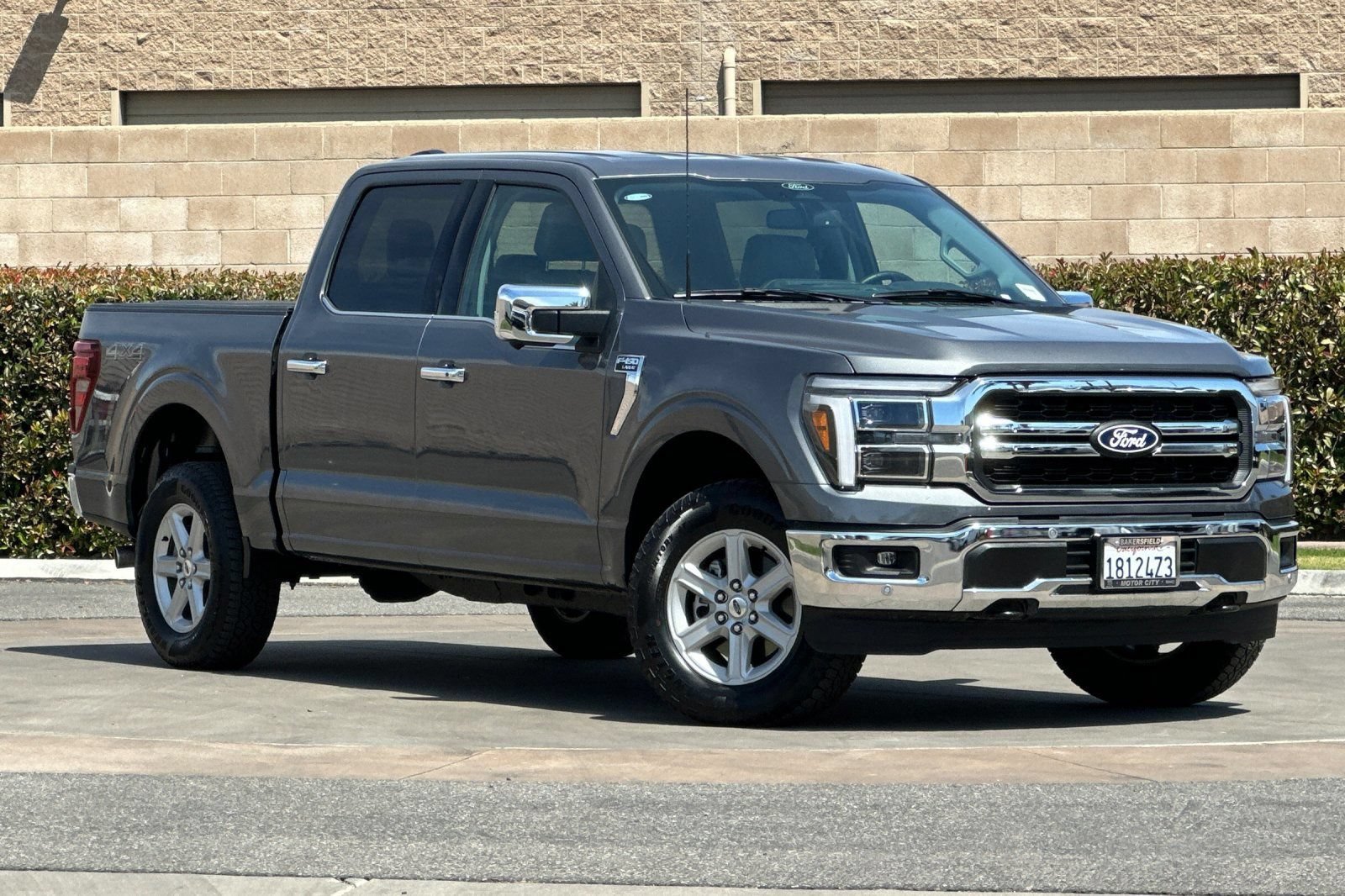 Used 2025 Ford F150 Lariat AWD/4WD image 2