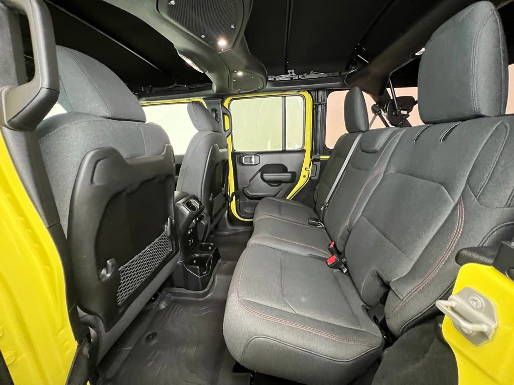 Used 2024 Jeep Wrangler Unlimited Rubicon w/ Technology Group image 5