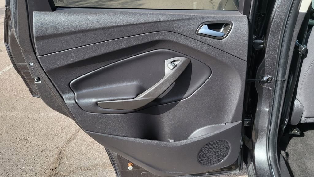 Used 2018 Ford Escape SE w/ SE Sync 3 Package image 21