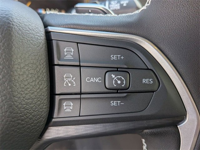 New 2025 Jeep Grand Cherokee Altitude image 20