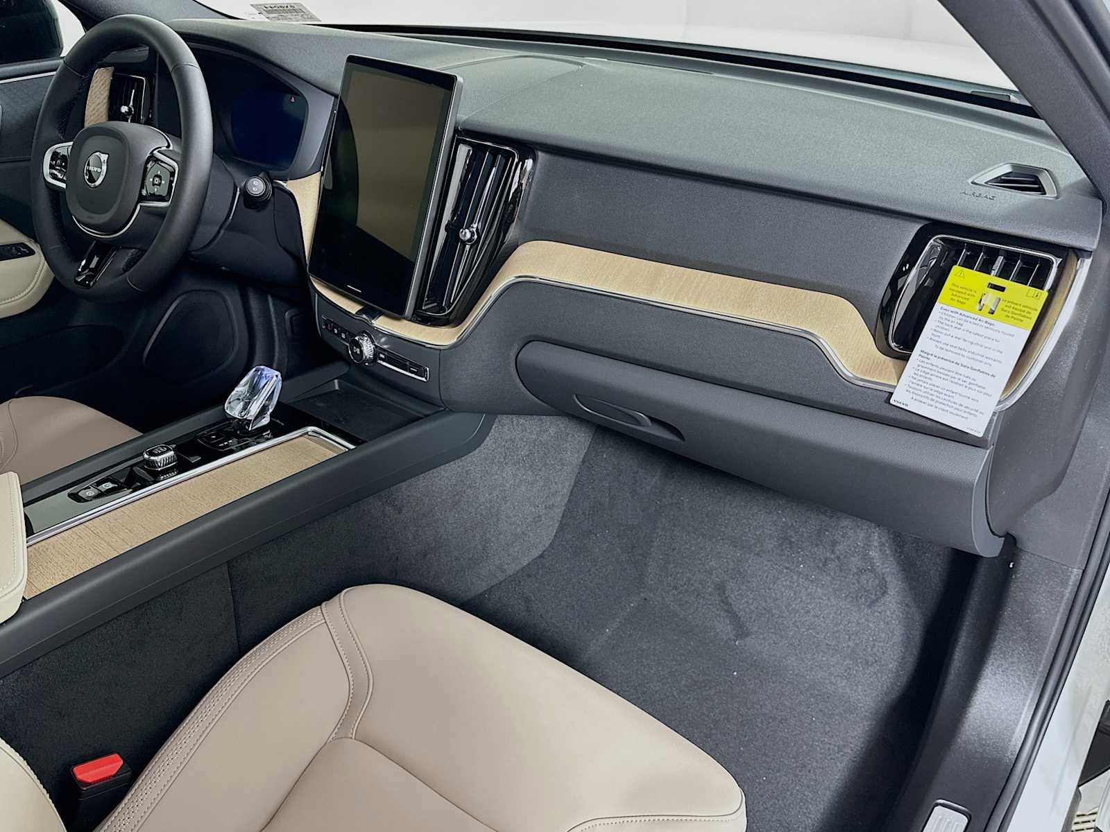 New 2026 Volvo XC60 B5 Core image 26