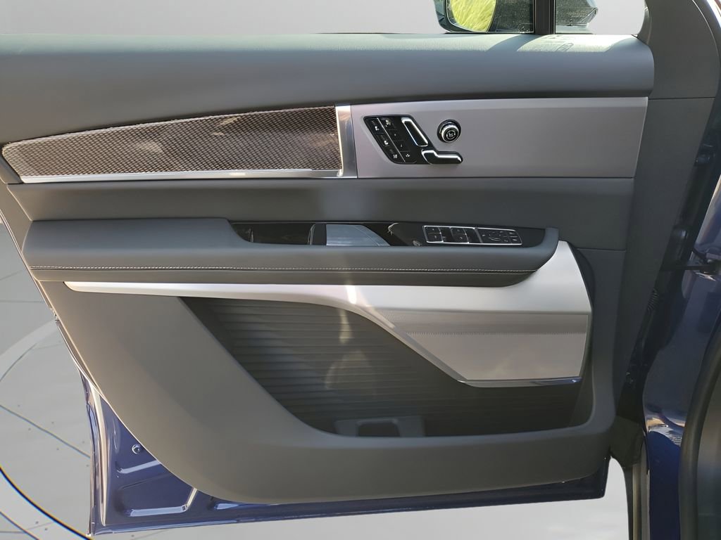 New 2026 Cadillac Vistiq Sport image 27