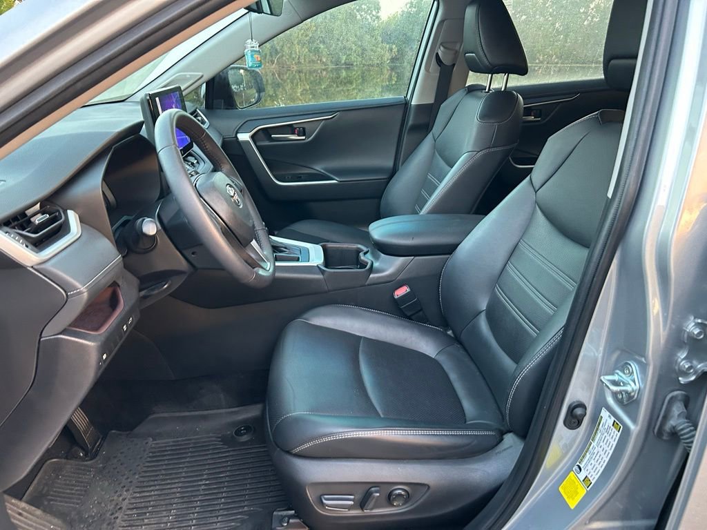 Used 2024 Toyota RAV4 Limited image 13