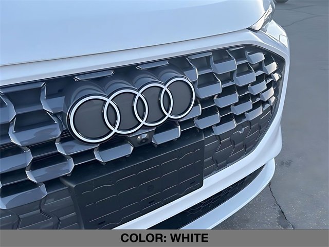 New 2025 Audi Q5 Prestige image 9