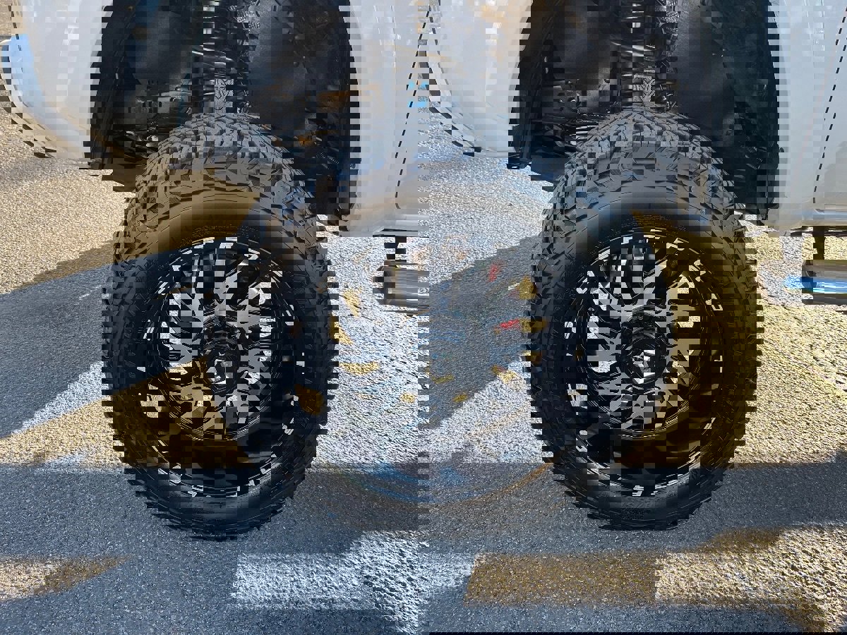 Used 2016 Toyota Tacoma TRD Sport image 40