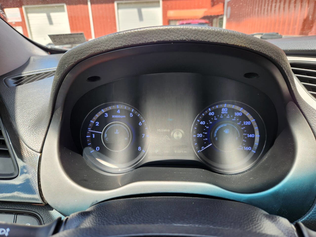 Used 2014 Hyundai Azera Limited w/ Option Group 02 FWD image 26