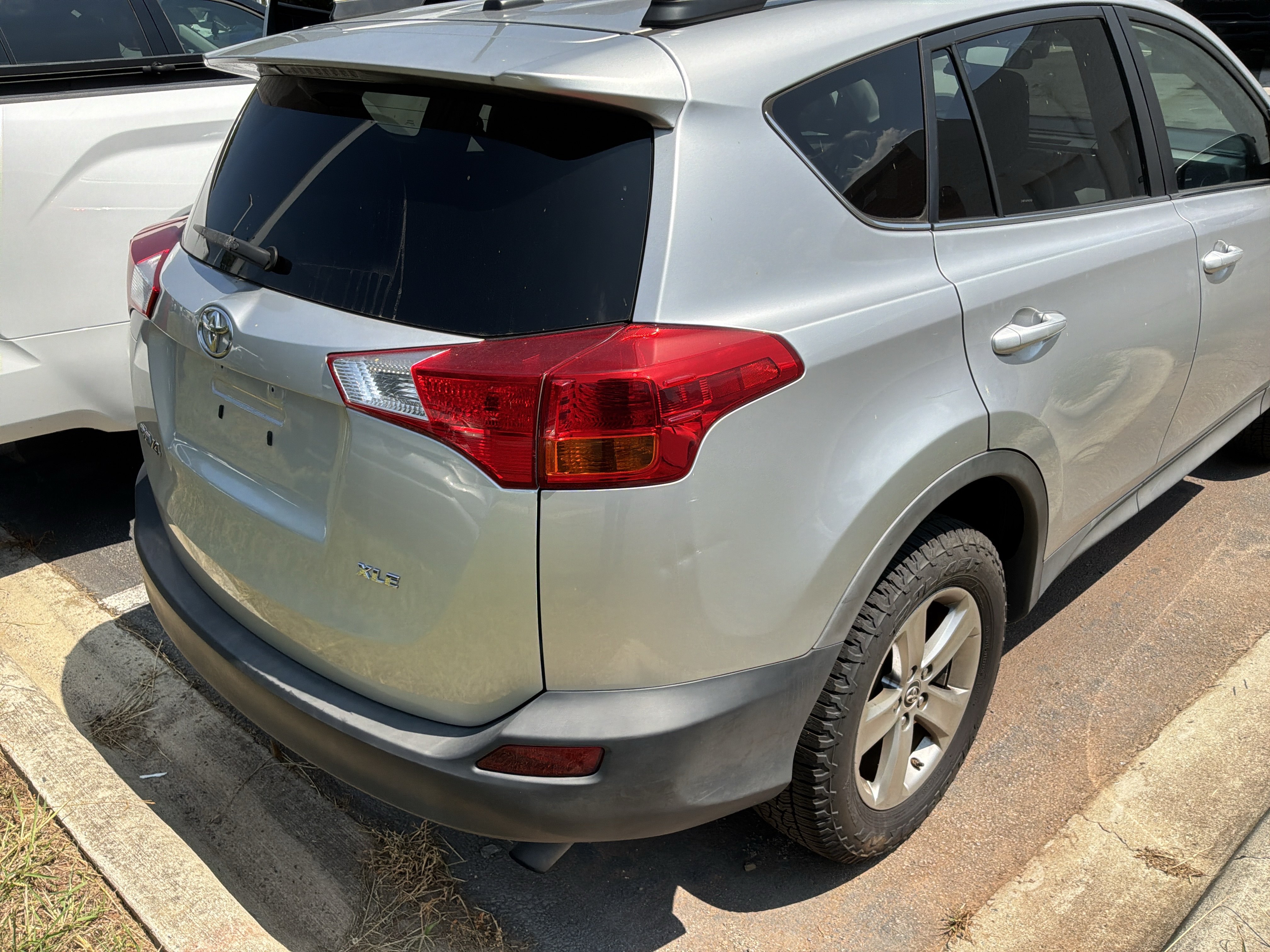 Used 2015 Toyota RAV4 XLE FWD image 43