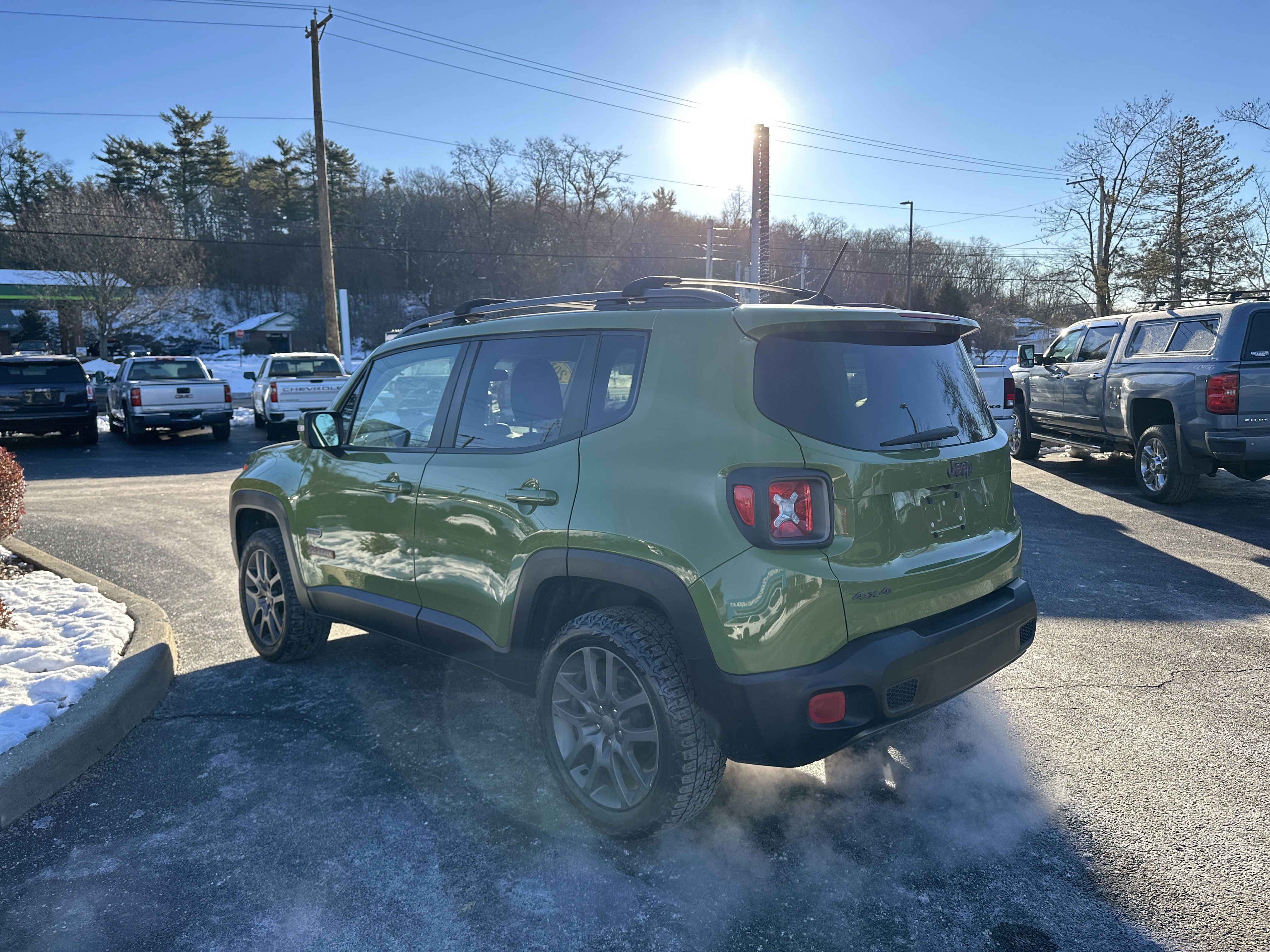 Used 2016 Jeep Renegade 75th Anniversary image 8