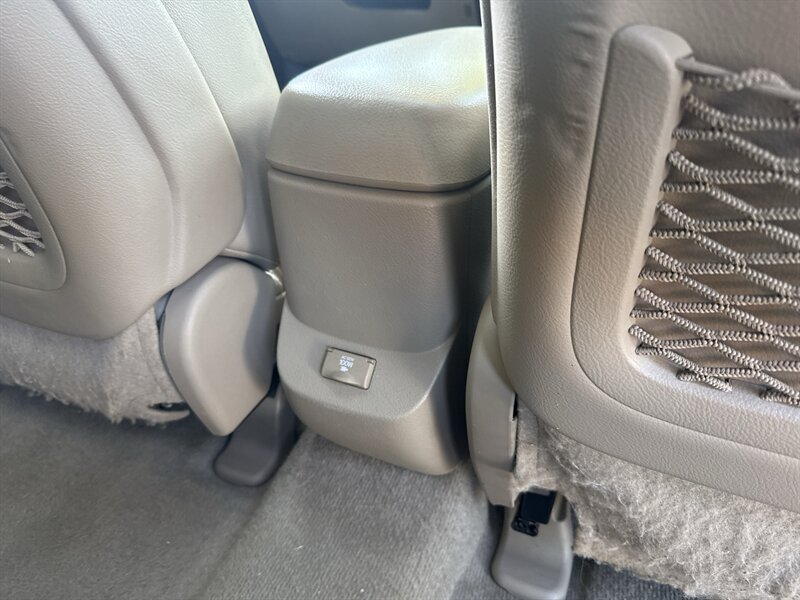 Used 2010 Toyota RAV4 Limited AWD/4WD image 30
