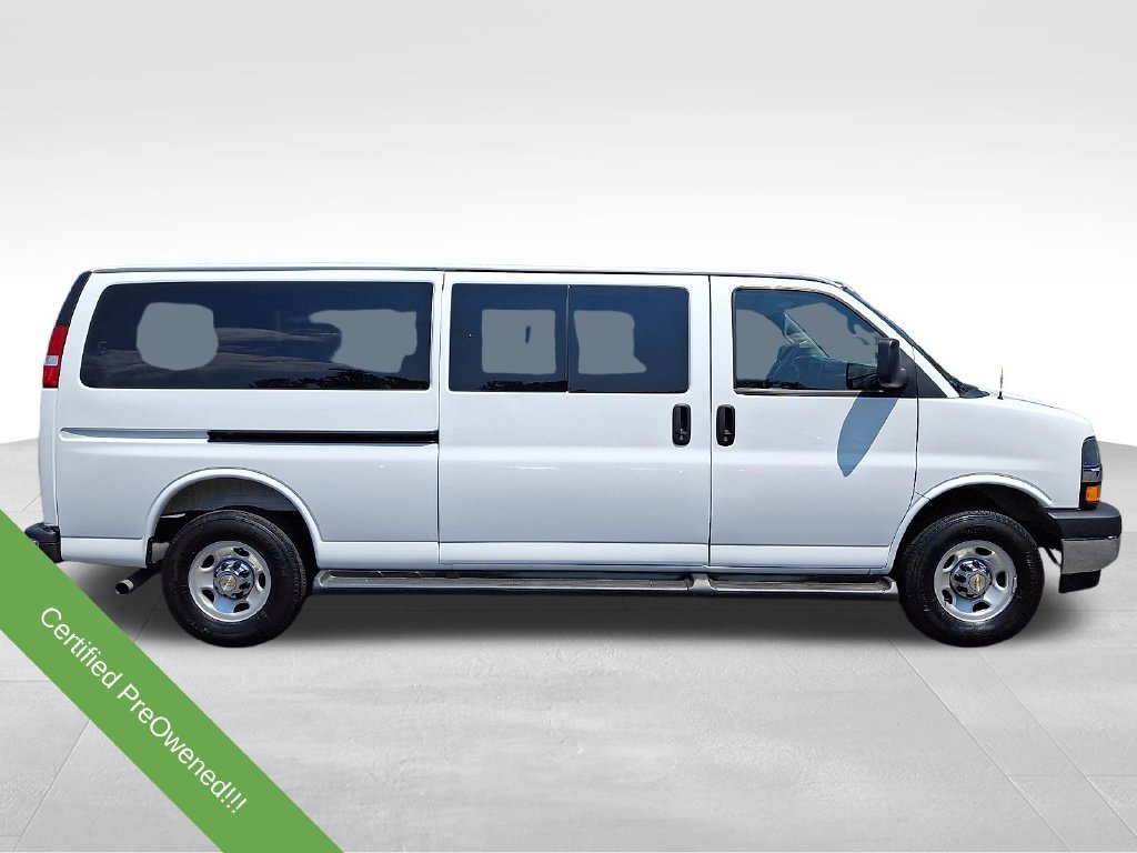 Used 2025 Chevrolet Express 3500 LT w/ LT Preferred Equipment Group RWD image 8