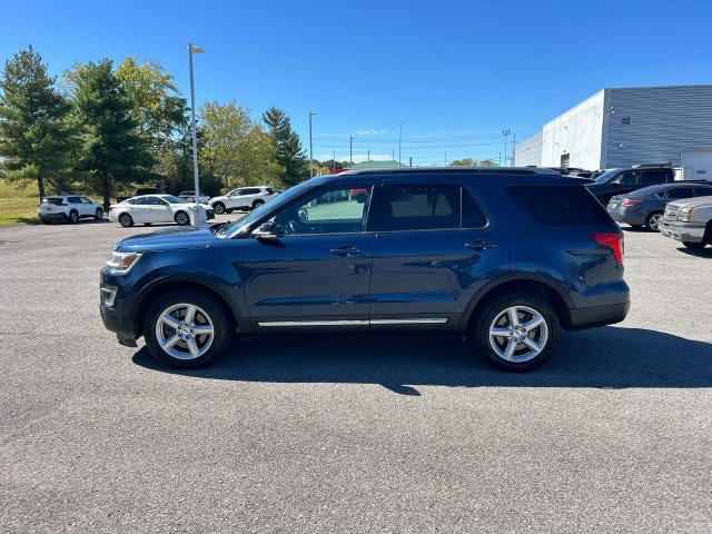 Used 2016 Ford Explorer XLT w/ Equipment Group 201A AWD/4WD image 7