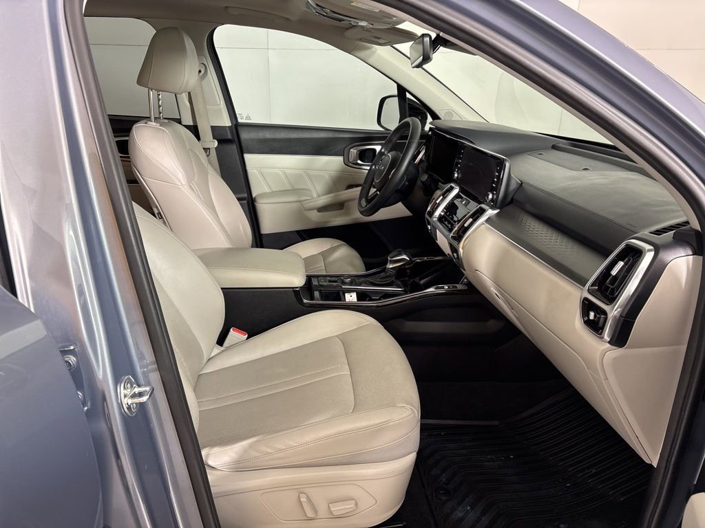 Used 2023 Kia Sorento SX image 14