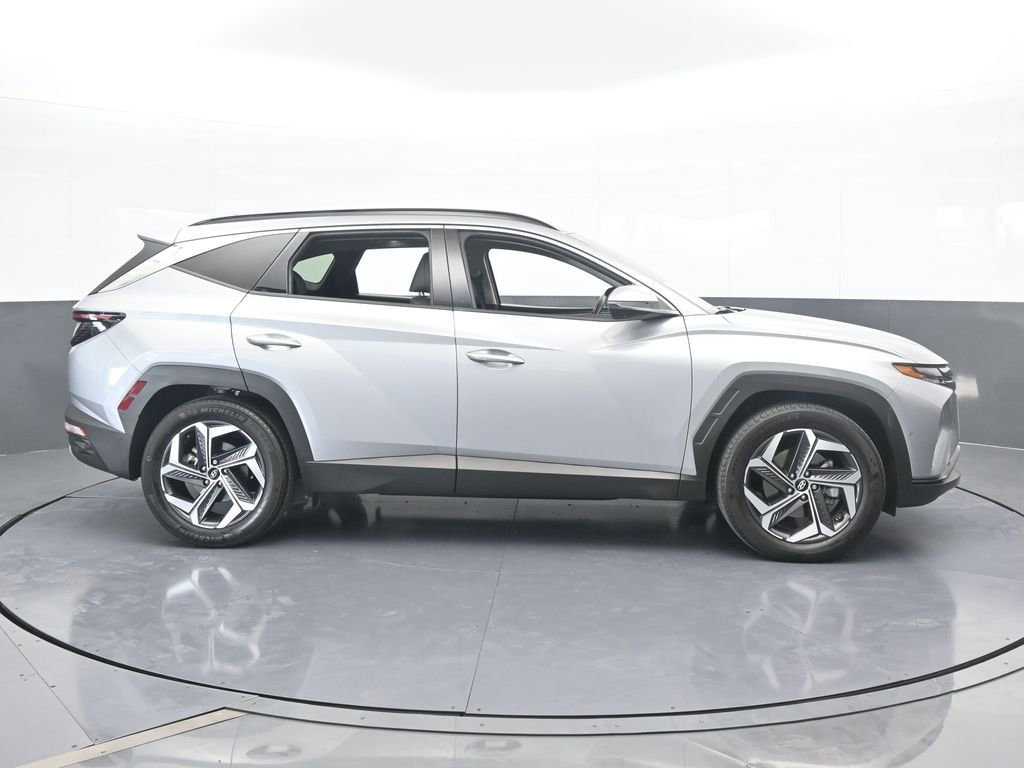 Used 2022 Hyundai Tucson Limited w/ Cargo Package image 7