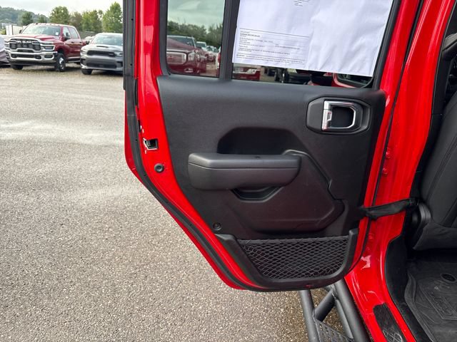 Used 2022 Jeep Gladiator Sport AWD/4WD image 19