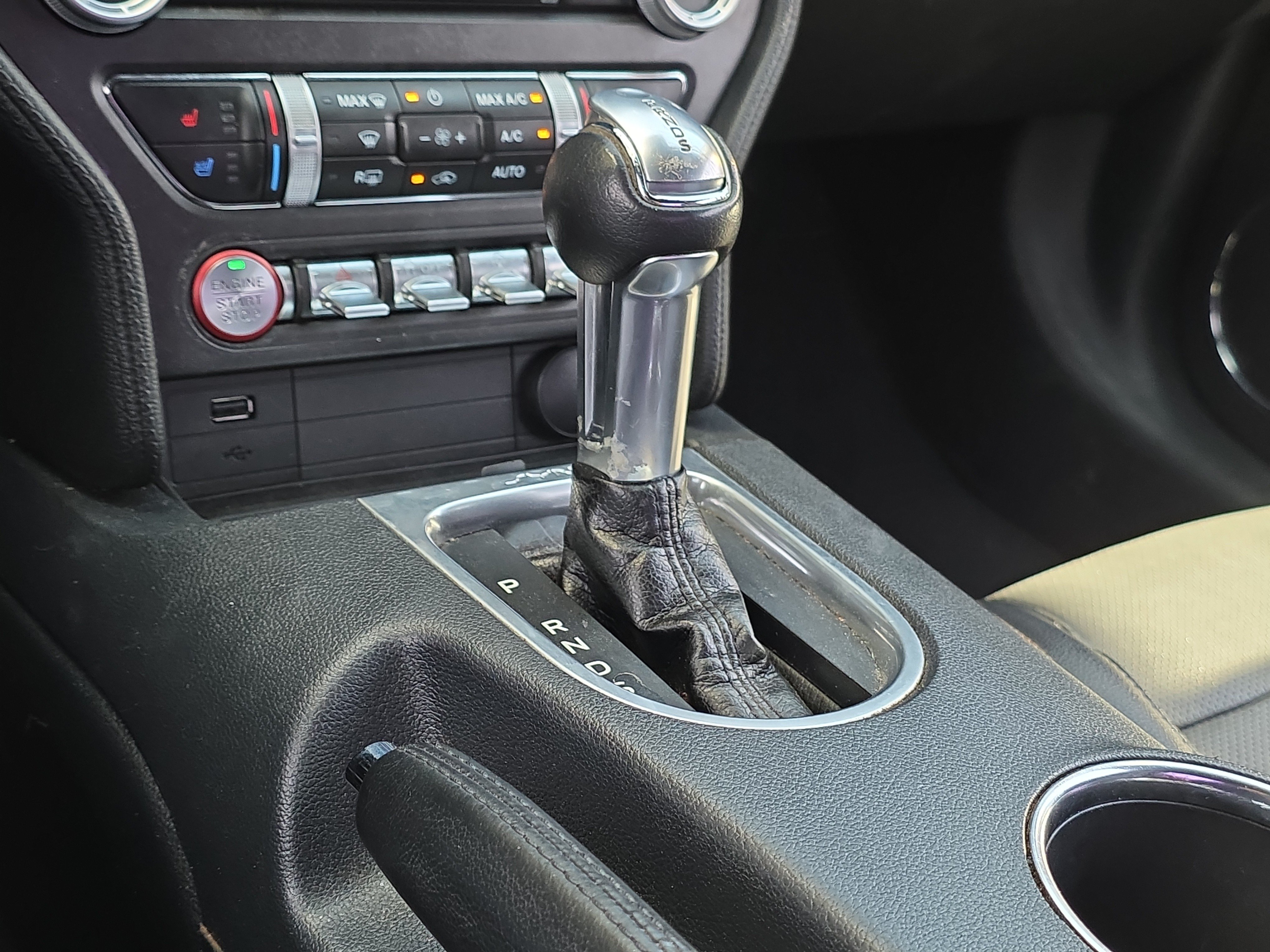Used 2021 Ford Mustang Premium RWD image 23