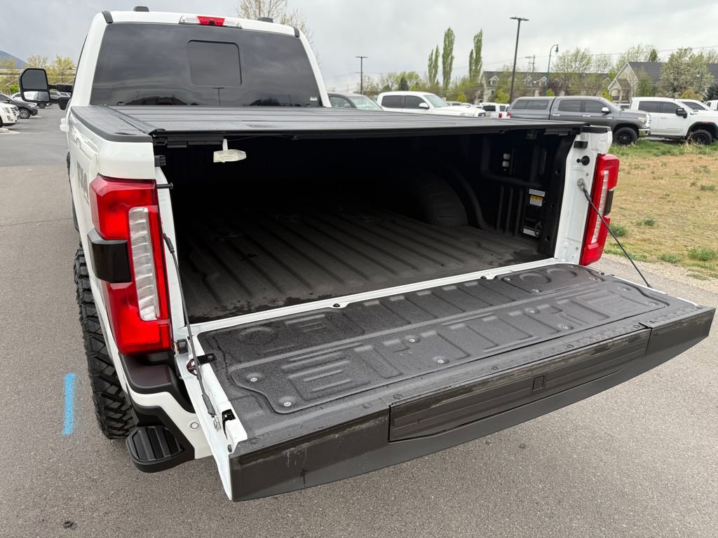 Used 2026 Ford F350 Lariat w/ Black Appearance Package AWD/4WD image 13