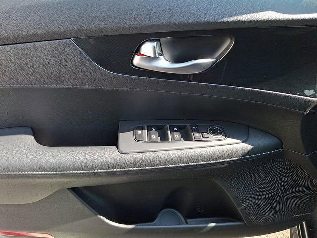 Used 2024 Kia Forte GT-Line w/ GT-Line Premium Package image 12