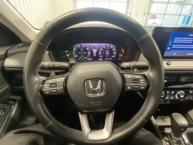 Used 2023 Honda Accord Touring image 28