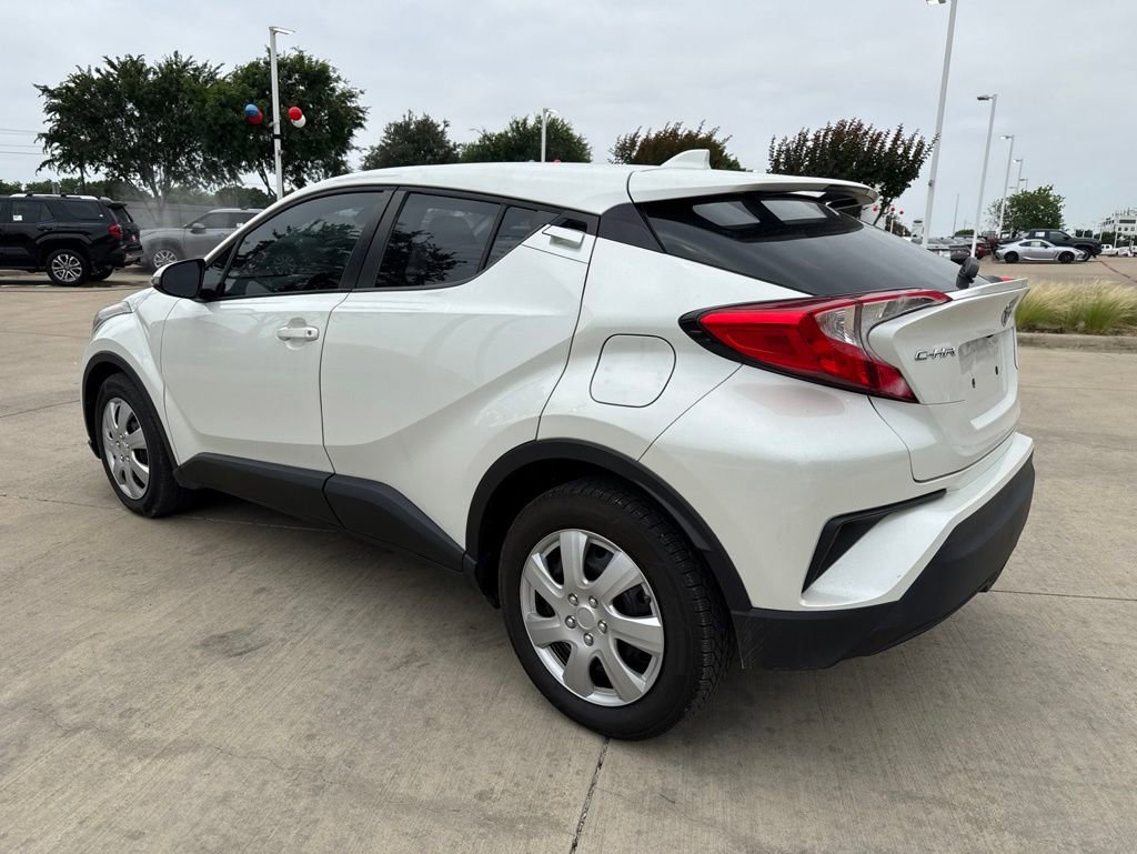 Used 2021 Toyota C-HR LE FWD image 5