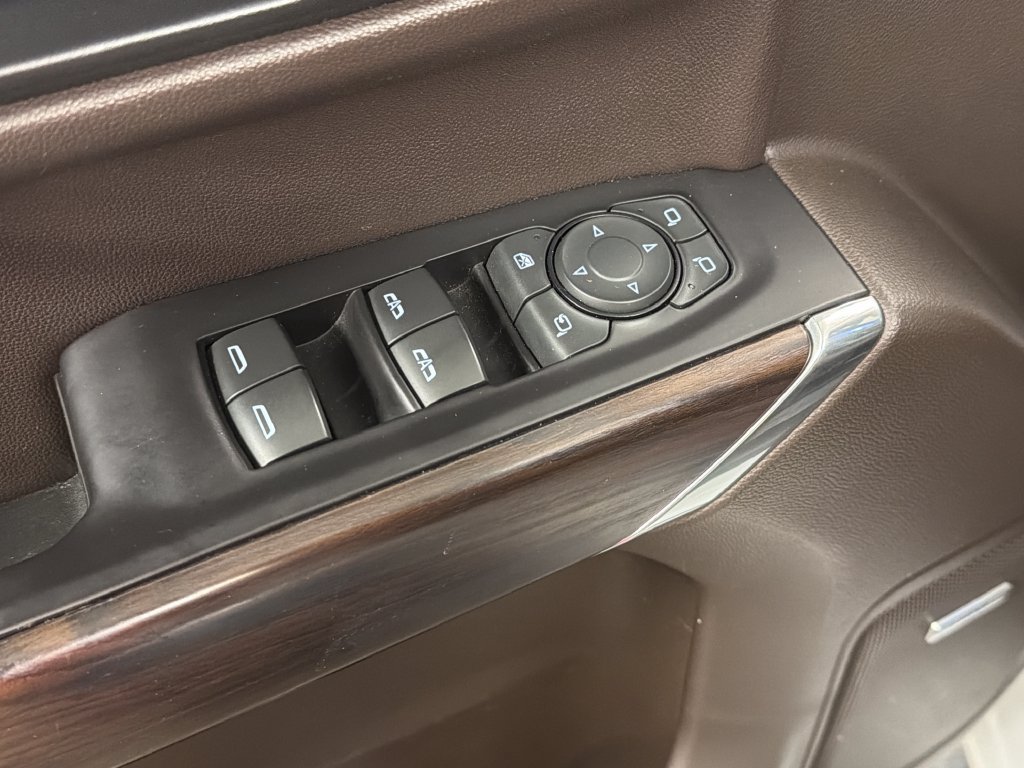 Used 2019 GMC Sierra 1500 SLT w/ SLT Premium Plus Package AWD/4WD image 24