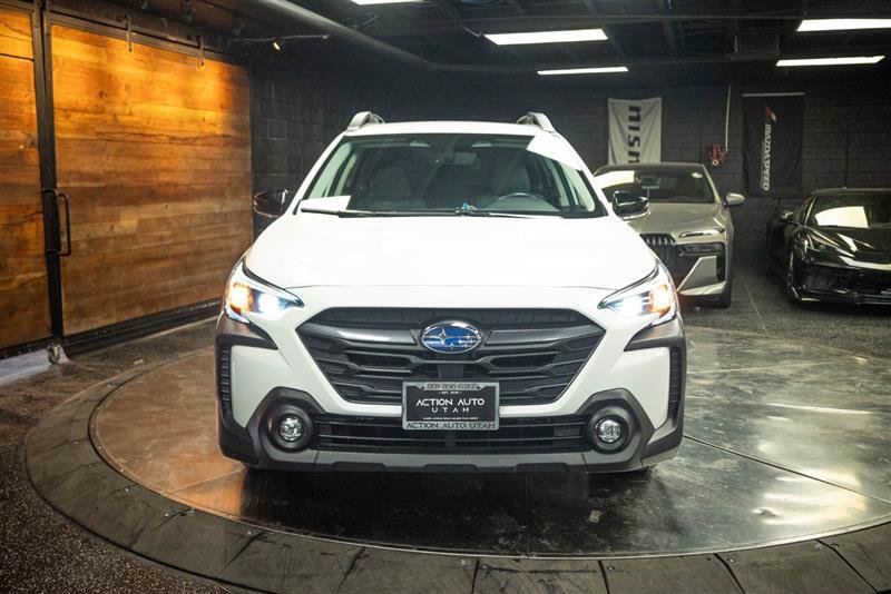 Used 2024 Subaru Outback Premium AWD/4WD image 4