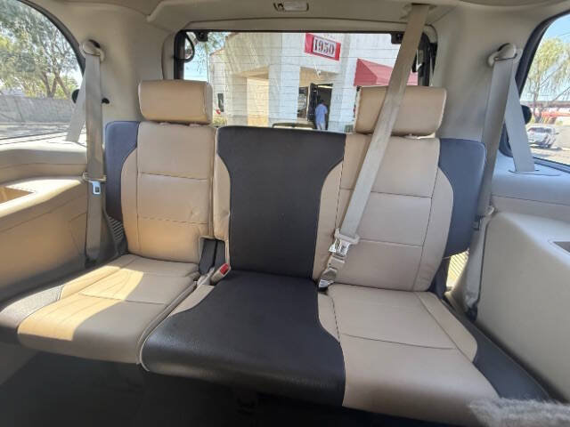 Used 2014 Nissan Armada Platinum w/ Platinum Reserve Package AWD/4WD image 22