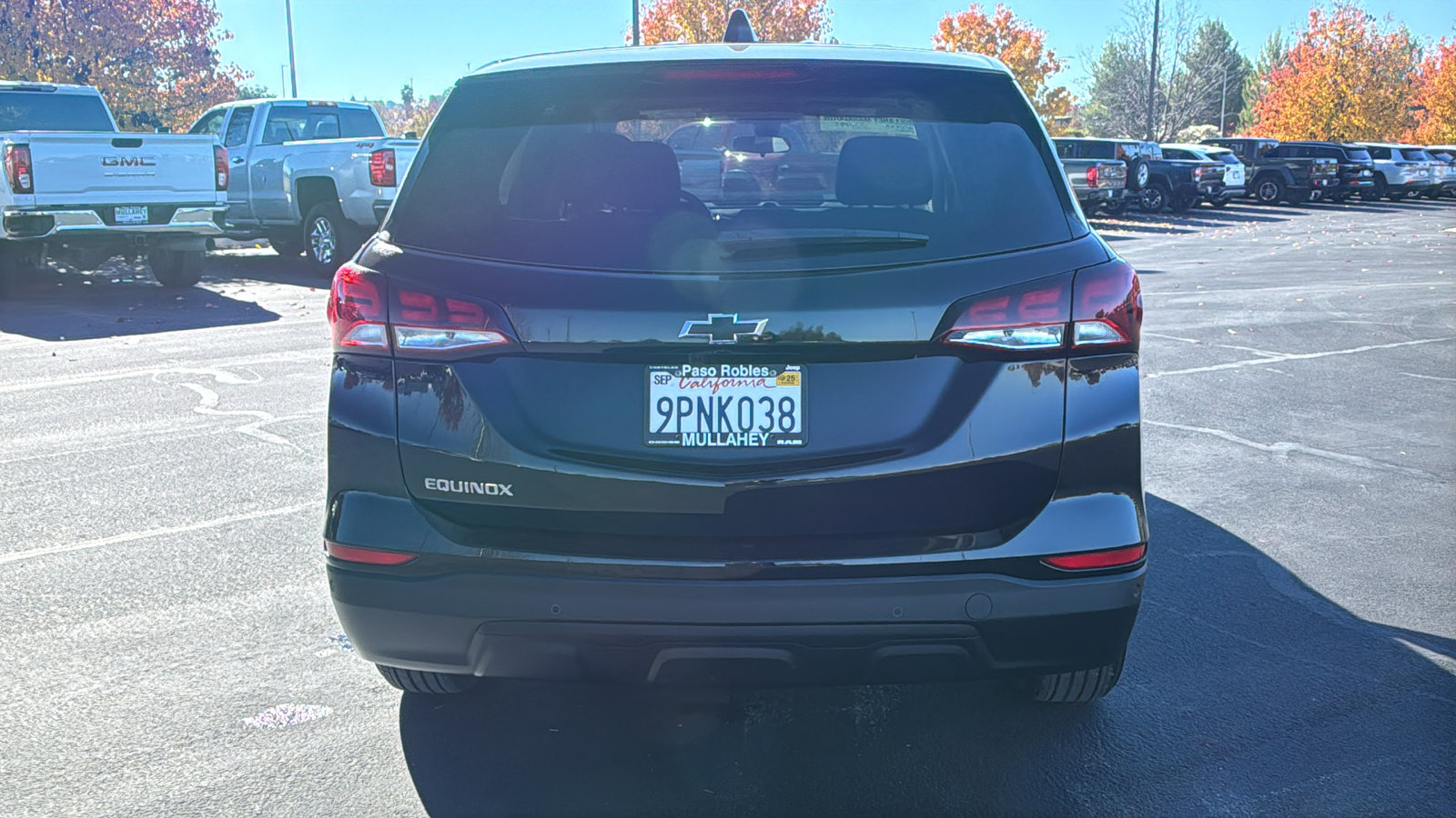 Used 2024 Chevrolet Equinox LS w/ LS Convenience Package image 4