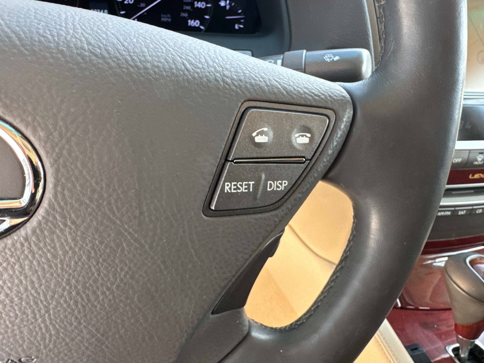 Used 2012 Lexus LS 460 w/ Comfort Pkg image 28